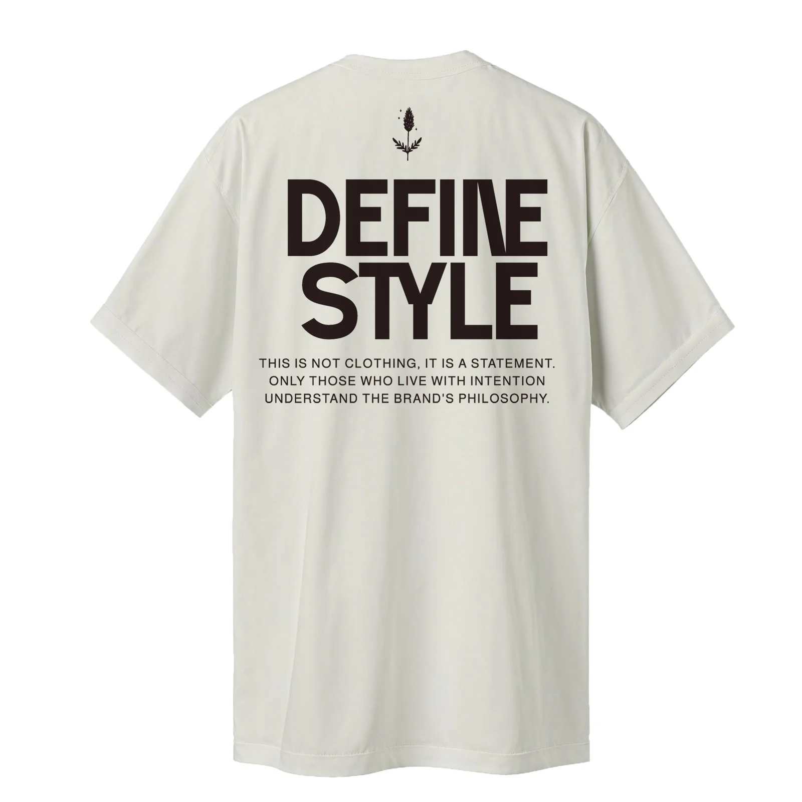 Camiseta Regular Fit P26 - Marfil — en uso